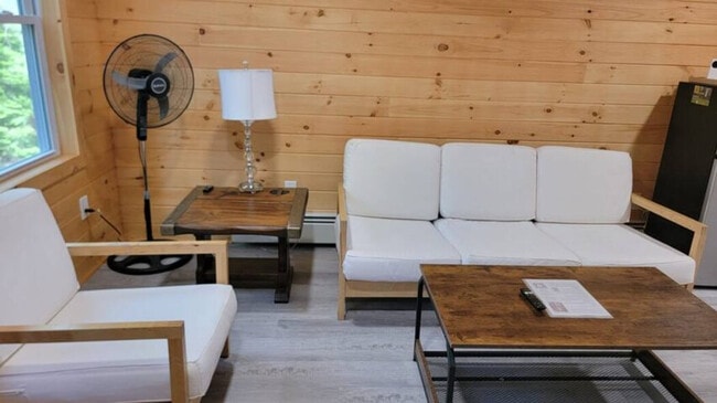 Building Photo - 140 Paquette Cir