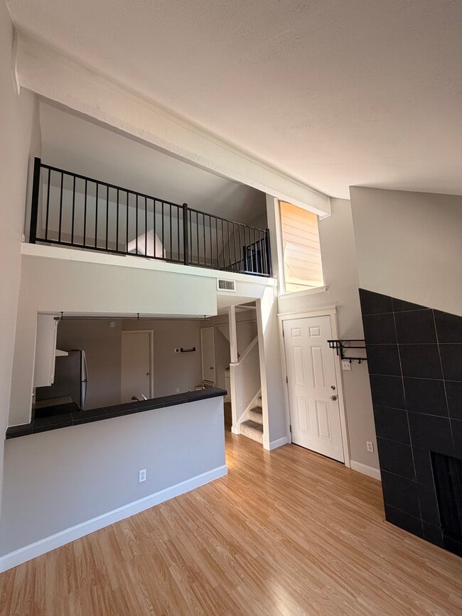 Building Photo - 5608 Cougar Dr