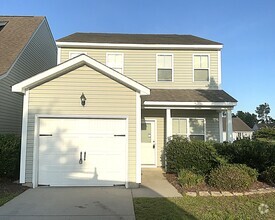Building Photo - 10 Thornbury Dr