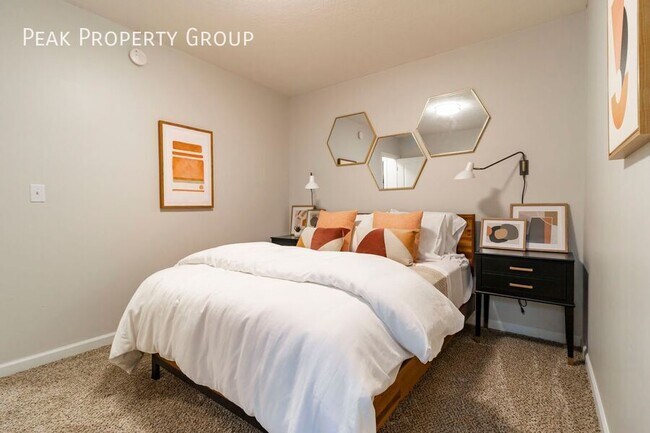 Building Photo - 254 Chittenden Ave