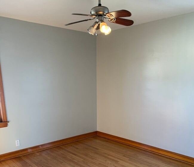 Building Photo - 2513 18th Ave