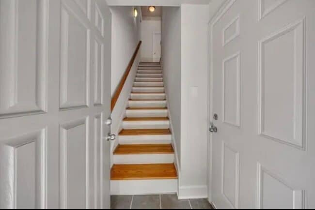 Building Photo - 1390 Dutch Valley Pl NE