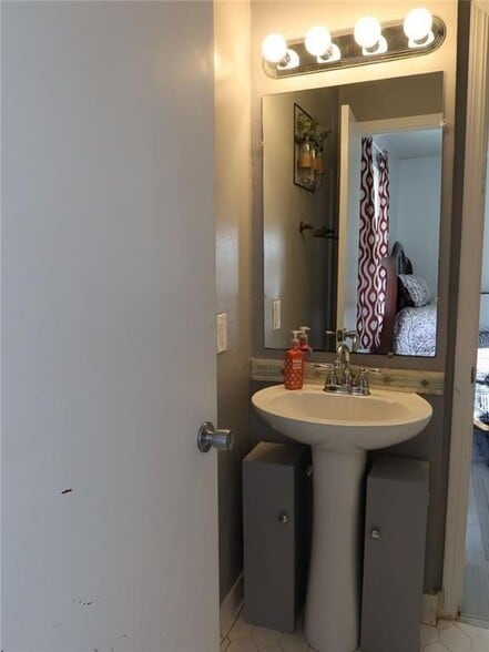 Building Photo - 651 Mincey Woods Ct