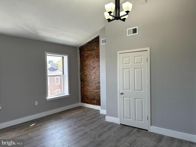 Building Photo - 1512 N 4th St