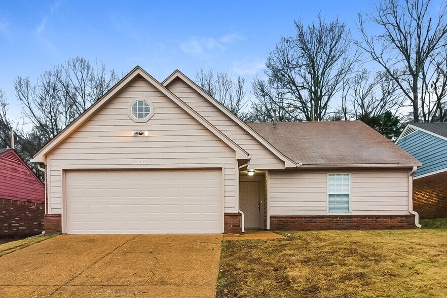 Primary Photo - 9301 Charly Hill Ln