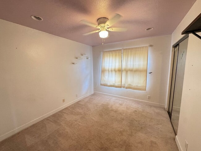 Building Photo - Single Family Home in Wahiawa