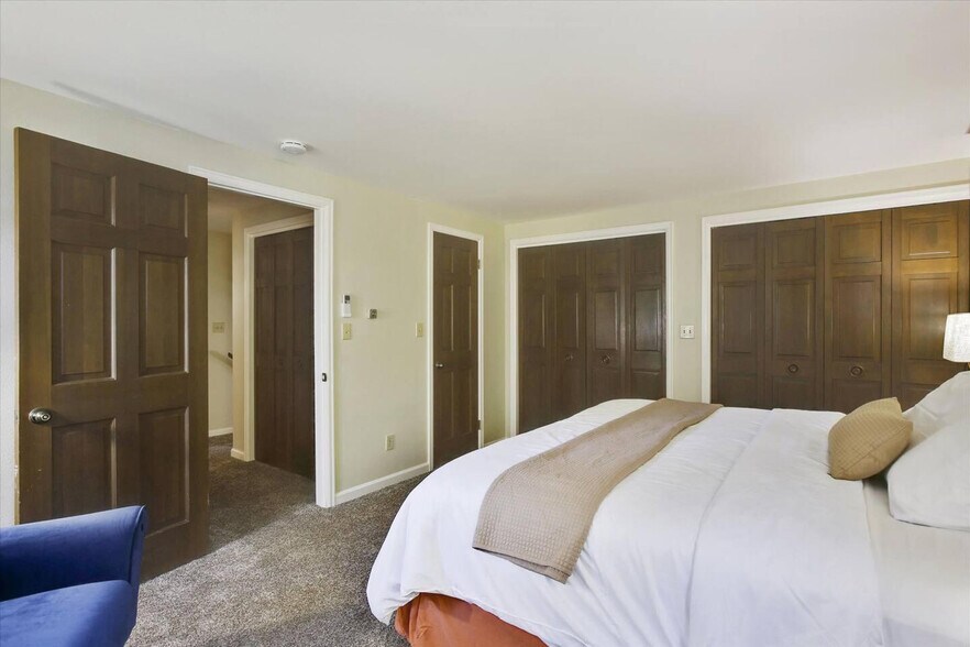 Building Photo - 1908 Pawnee Dr