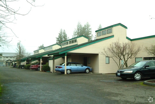 Building Photo - Emerald Court Apartments
