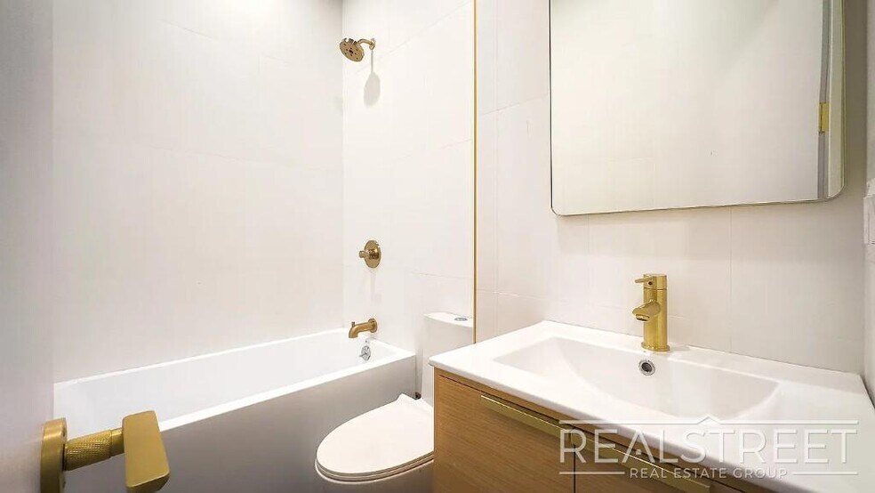 Building Photo - Beadel Street