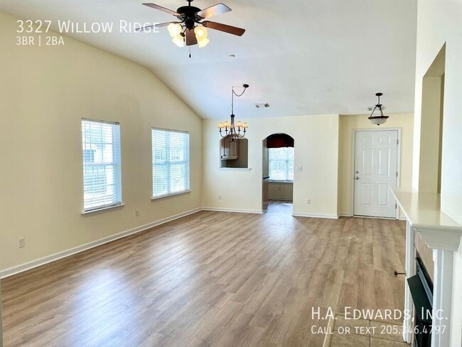 Building Photo - 3327 Willow Ridge Ln