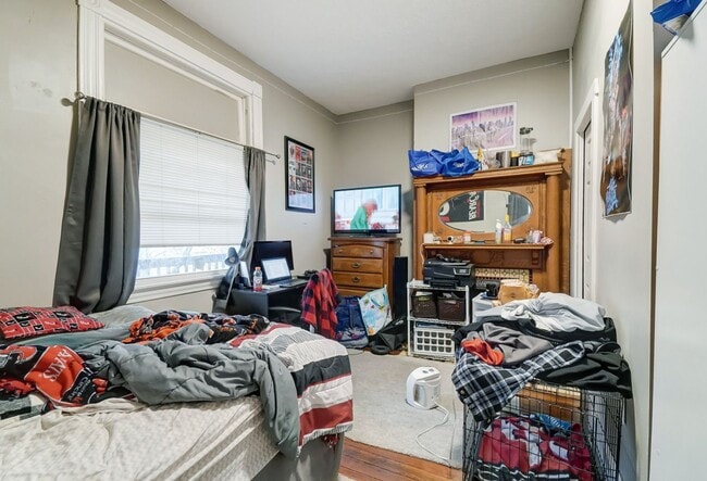 Building Photo - Large Clifton House For 2026-2027!