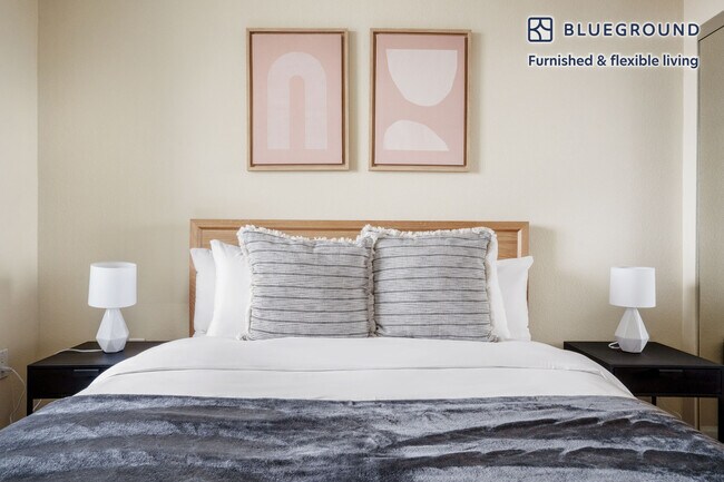 Building Photo - 1000 National Ave