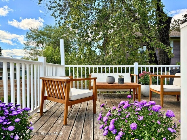 Building Photo - 590 NY-23B