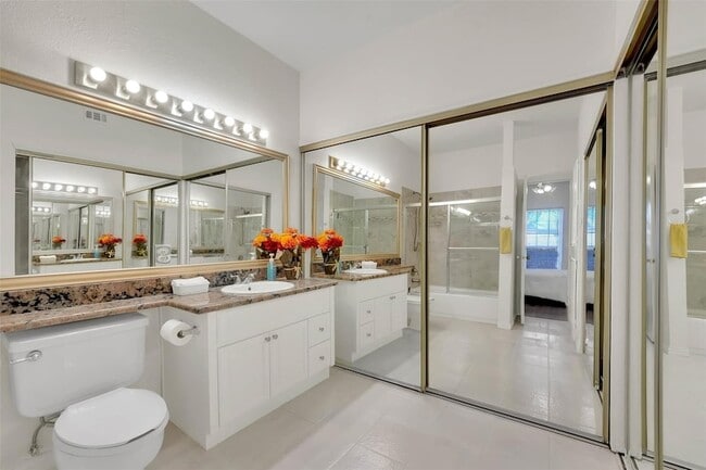 Building Photo - 1700 Amelia Ct