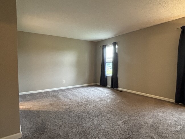 Building Photo - 5038 Grand Tetons Dr