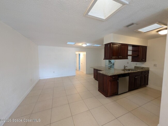 Building Photo - 3645 Barna Ave