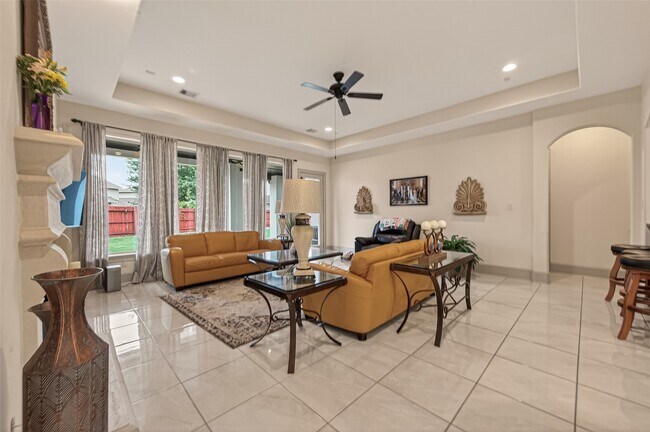 Building Photo - 2515 Avon Gate Ct
