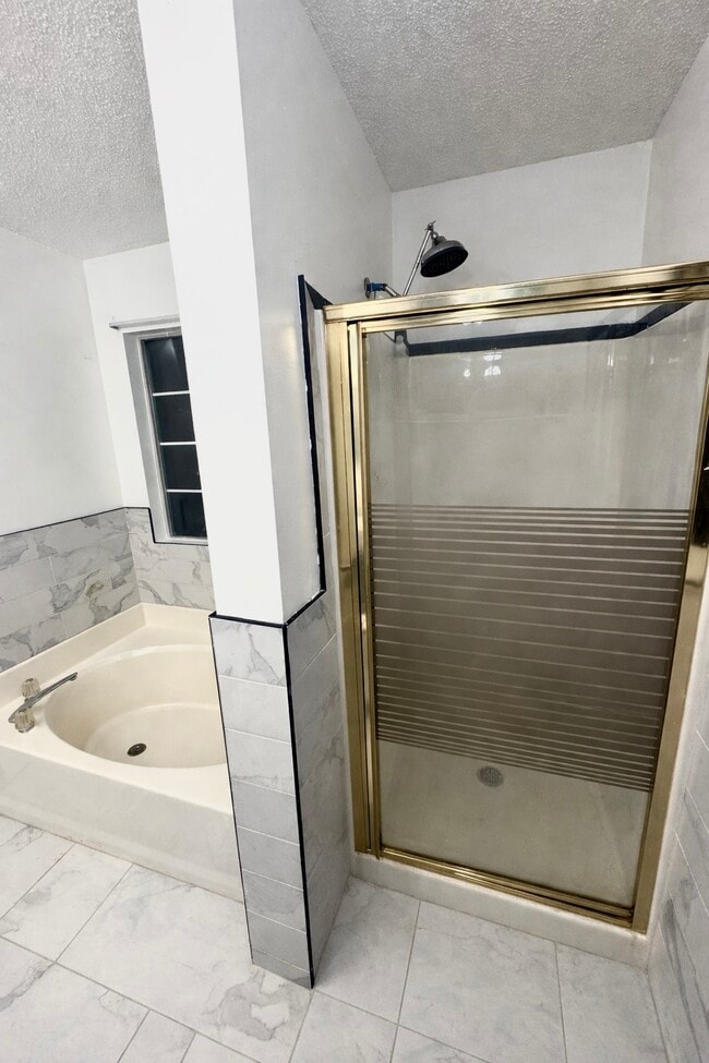 Building Photo - 172 Shallow Ridge Ln NE