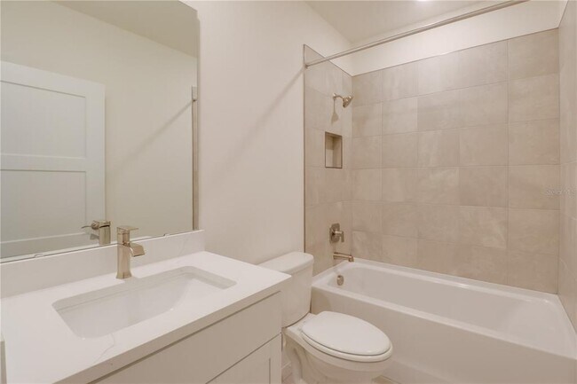 Building Photo - 5212 SW 40th Cir