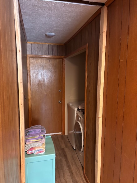 Building Photo - 181 Nathan's Ln