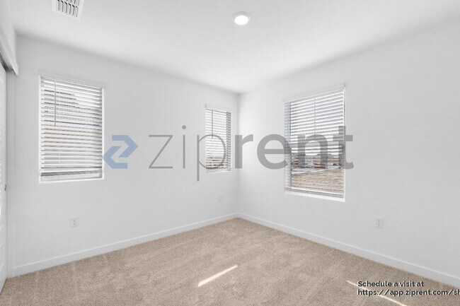 Building Photo - 10365 Bayson Wy