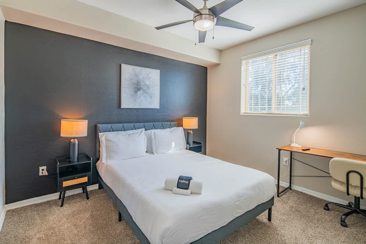 Building Photo - 1275 E University Dr