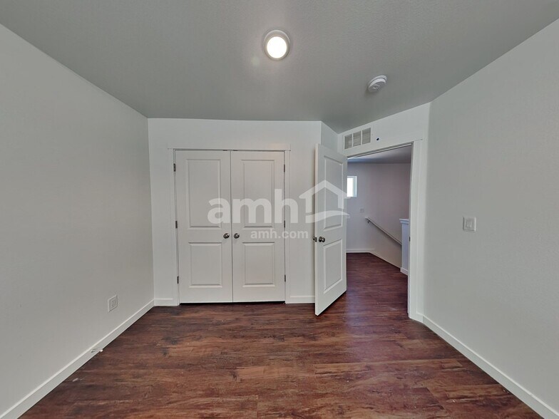 Building Photo - 23484 E 2nd Pl