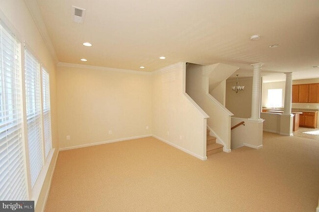 Building Photo - 43975 Eastgate View Drive