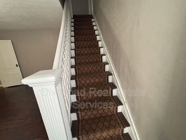 Building Photo - 67 S McGee St