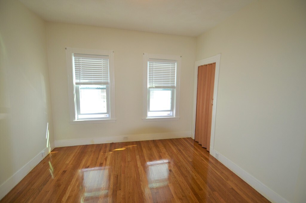 Building Photo - 59 Judson St