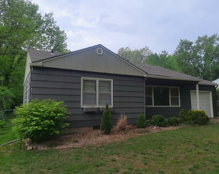 Primary Photo - 315 Kansas St