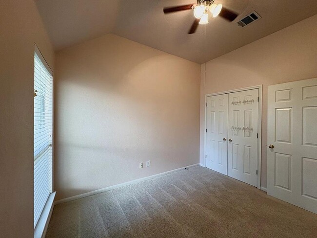 Building Photo - 1837 Maize Bend Dr
