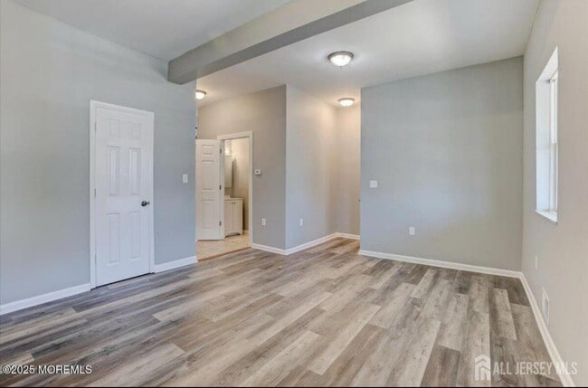 Building Photo - 111 John St