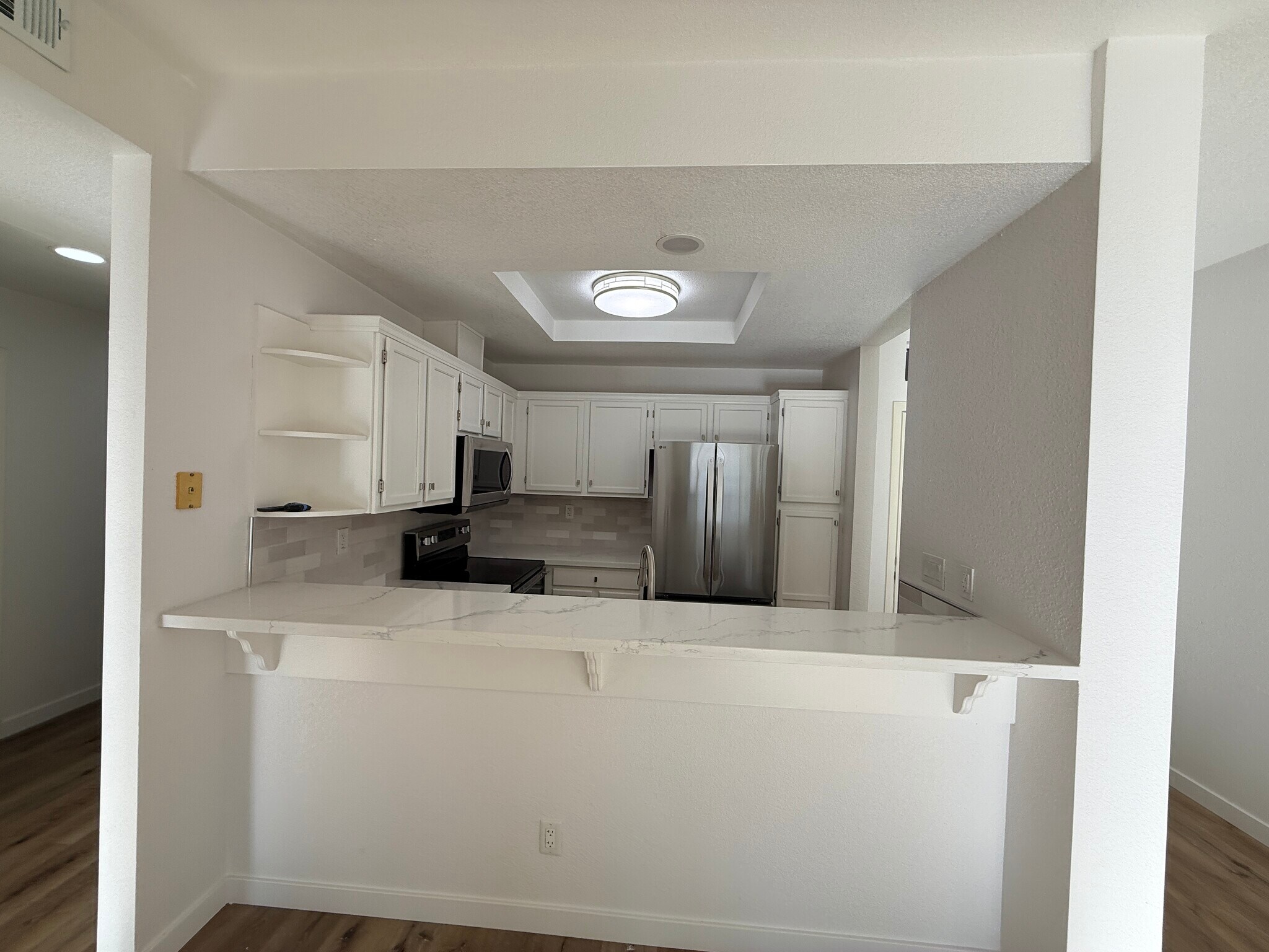 Building Photo - 1701 Parkview Green Cir