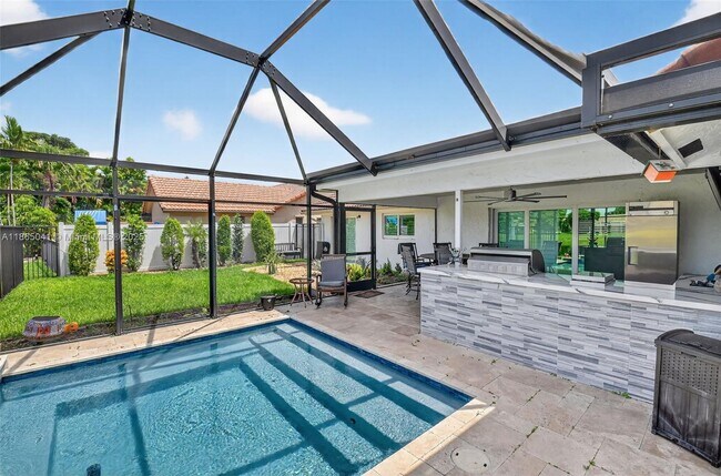 Building Photo - 9505 Majestic Way