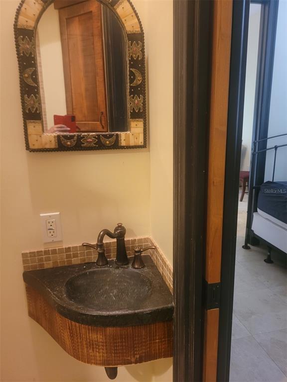 Building Photo - 1953 Freedom Dr