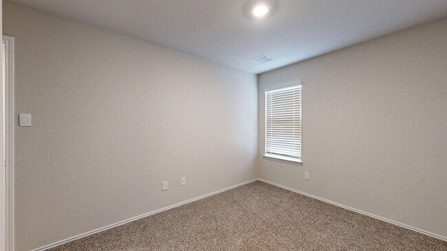 Building Photo - ALMOST NEW HOME BY FORT HOOD!!!