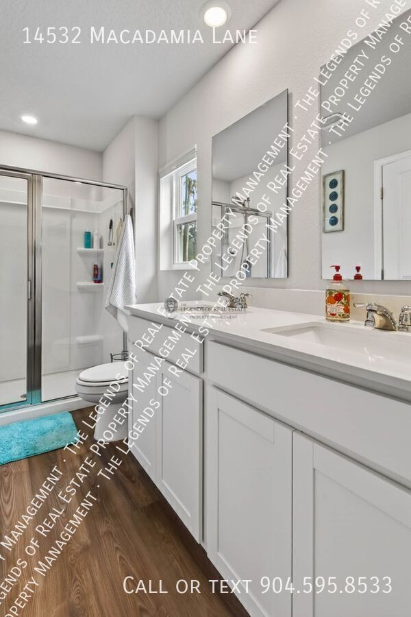 Building Photo - 14532 Macadamia Ln