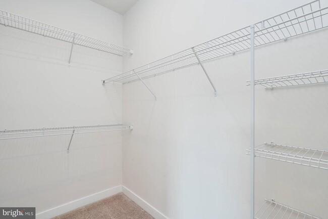 Building Photo - 5831 Pecking Stone St