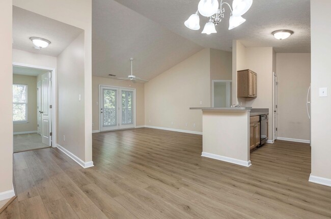 Building Photo - 9415 Magnolia Ridge Dr