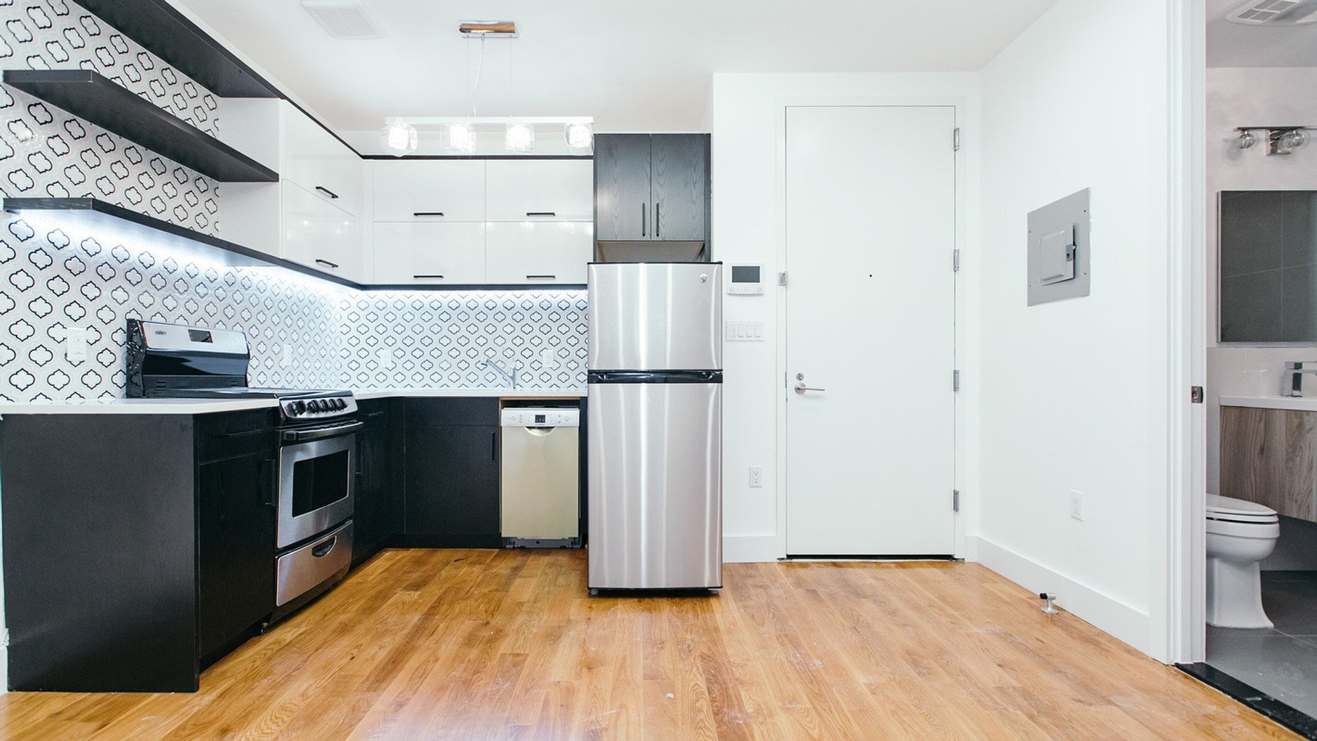 Building Photo - 876 Bergen St