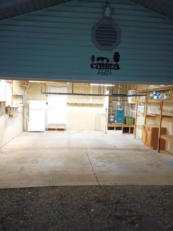 Building Photo - 12391 Rockhill Rd