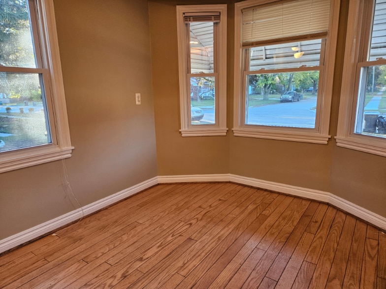 Building Photo - 1409 Gardenia Ave