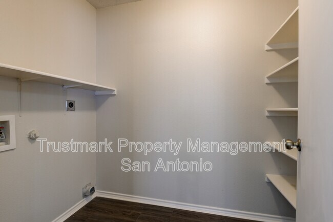 Building Photo - 3313 Fresno Pl