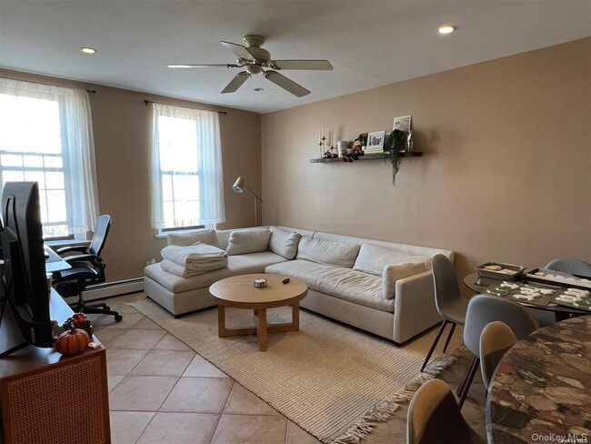 Building Photo - 310 Riverside Blvd