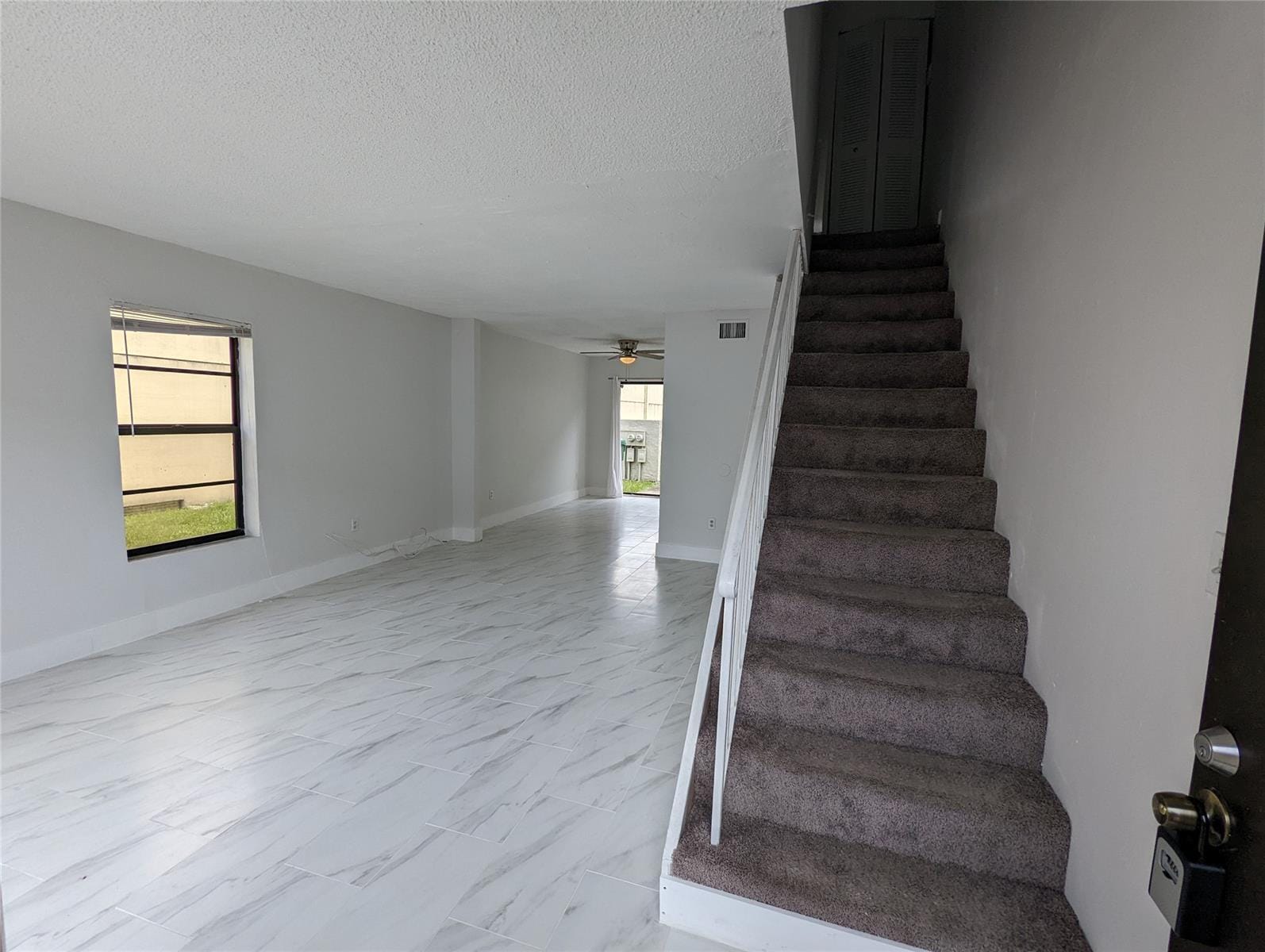 Building Photo - 2456 NW 52nd Ave