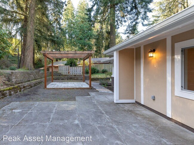 Building Photo - 3 br, 2 bath House - 2909 SW Upper Dr
