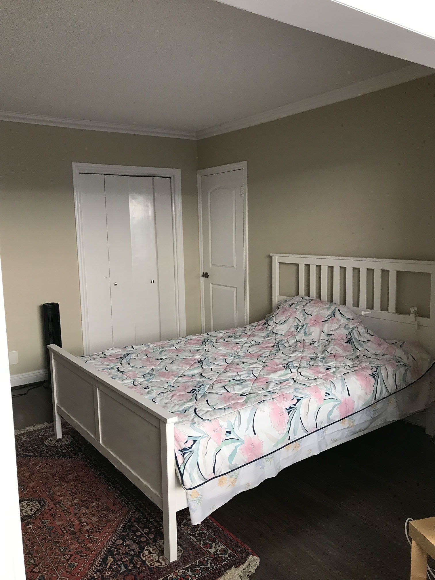 unit is UNFURNISHED - 1126 N Central Ave