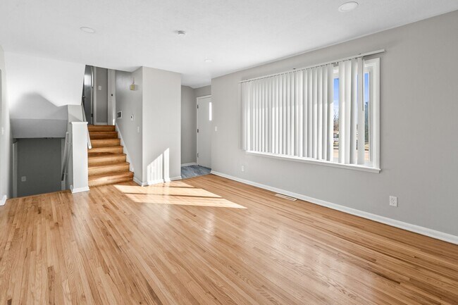 Building Photo - Beautifully Renovated 4-Bedroom Home