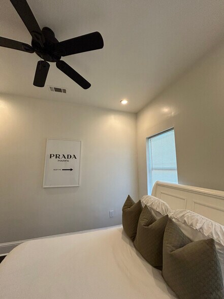 Building Photo - 3724 S Liberty St